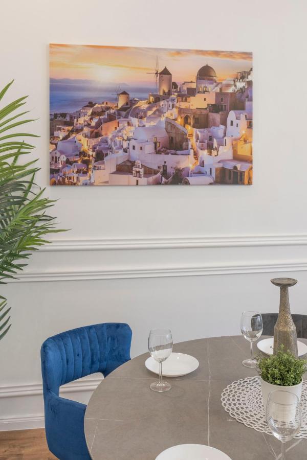 Luxurious Central Grand Home W/ 3Bedrm 2Bathrm Boedapest Buitenkant foto